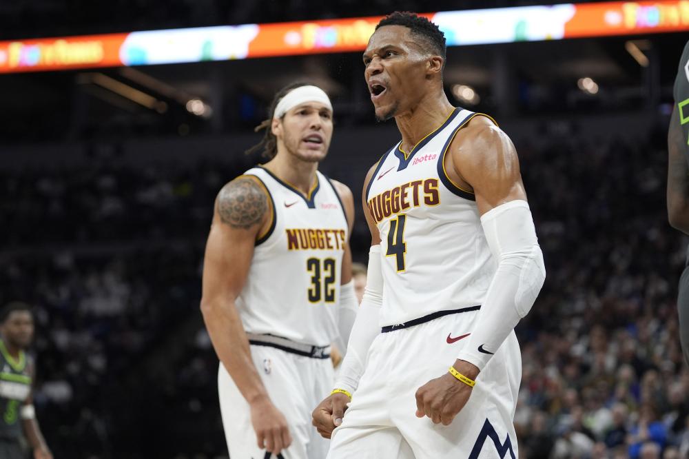 罗马诺:克雷莫纳正在推动签下38岁瓦尔迪,后者很快会做出决定