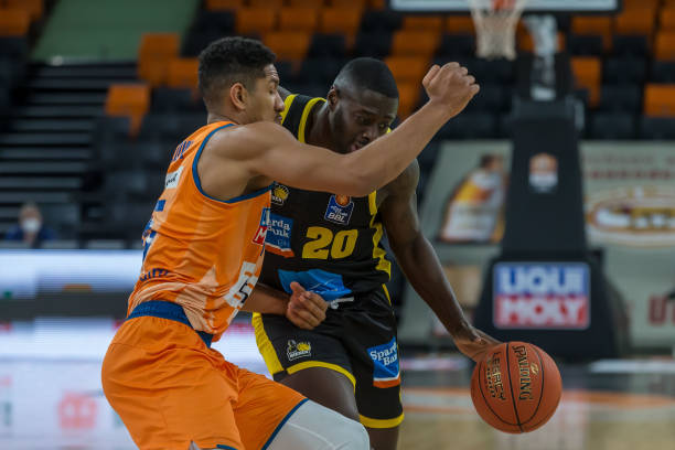 他曾在欧洲 他曾在欧洲