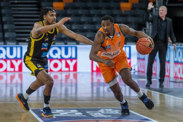 判罚的慎重 判罚的慎重