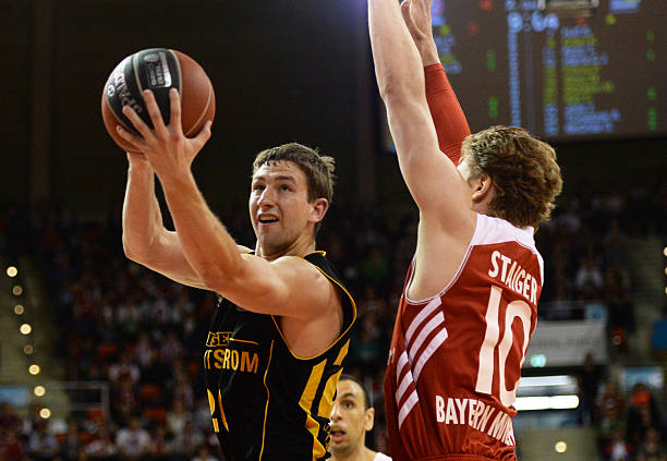 许利民:我们过了山西之后 不是高高在上 我们是来冲击总冠军